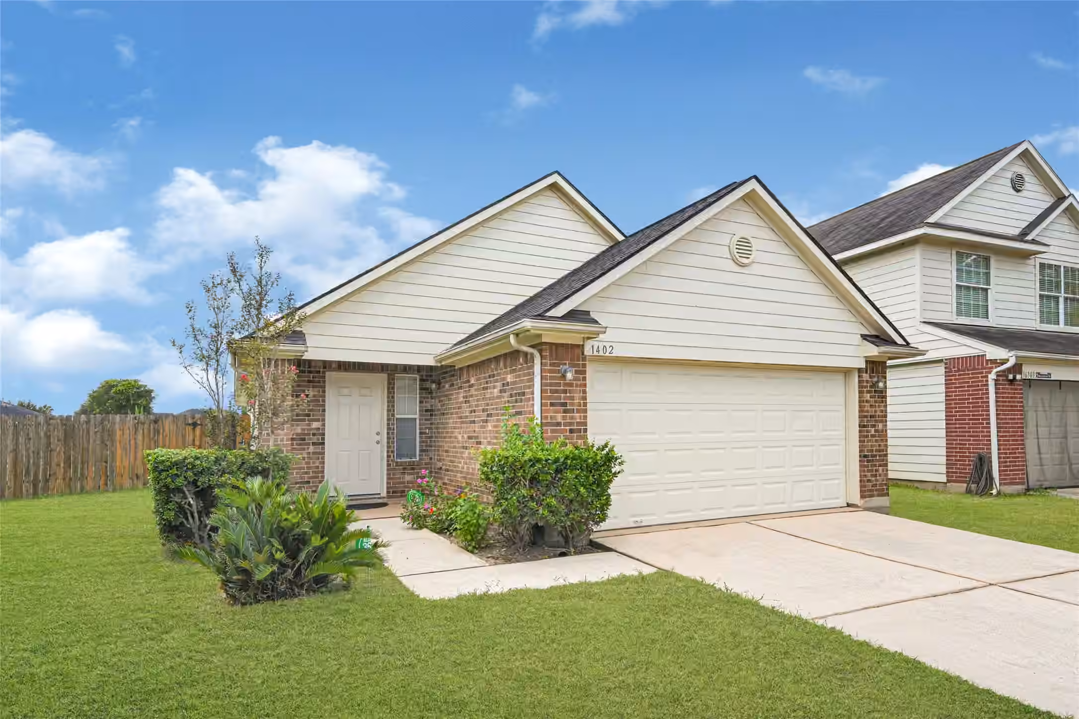 Photo 2 of 1402 Elias Peak Court, Houston, TX