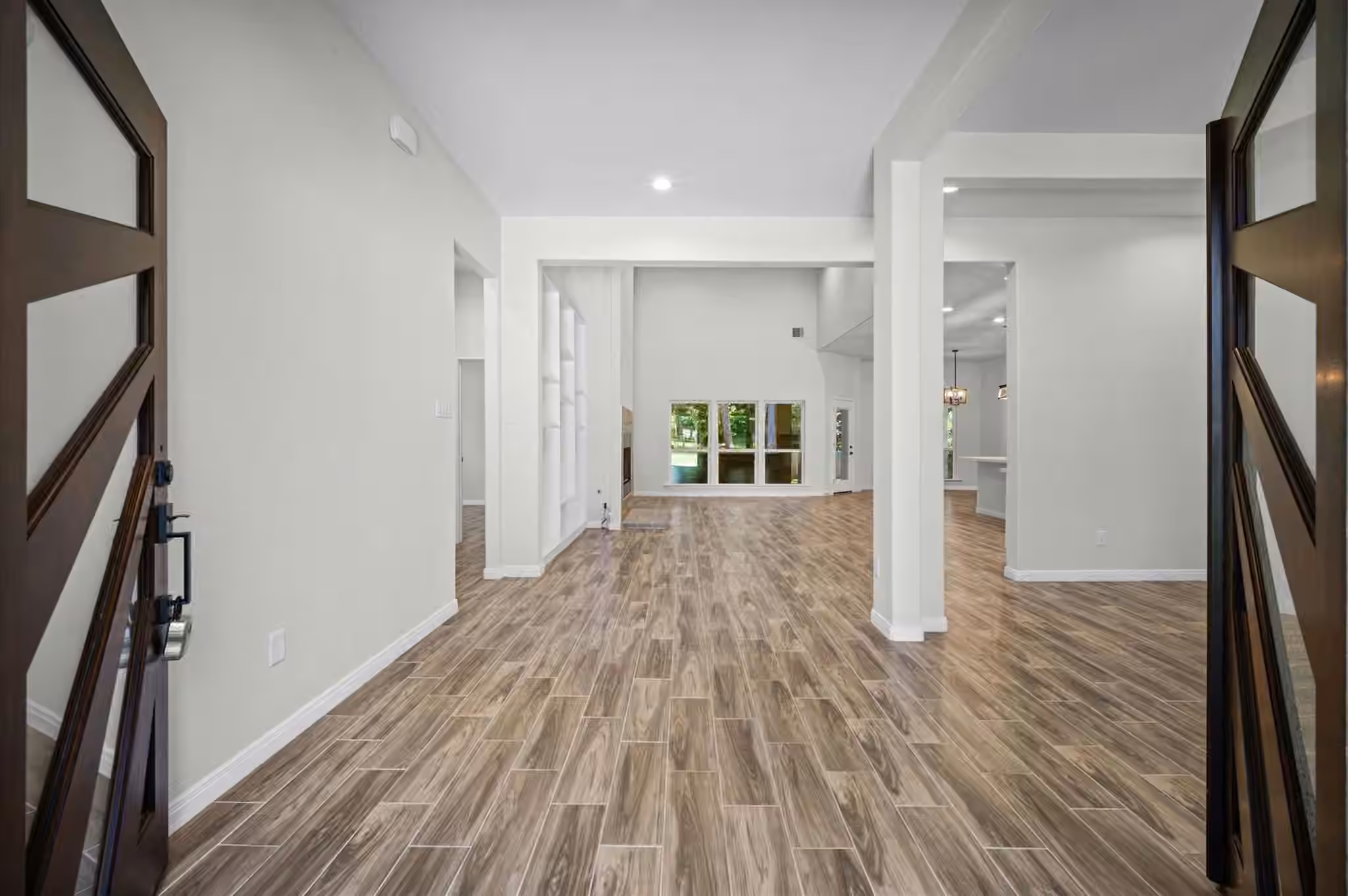 Photo 5 of 4783 W Fork Boulevard, Conroe, TX