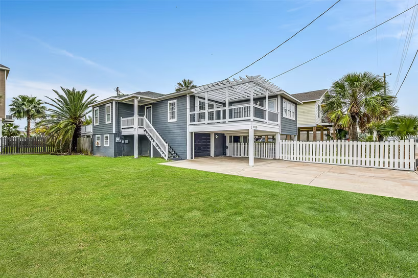 Photo of 1110 64th Street, Galveston, TX 77551