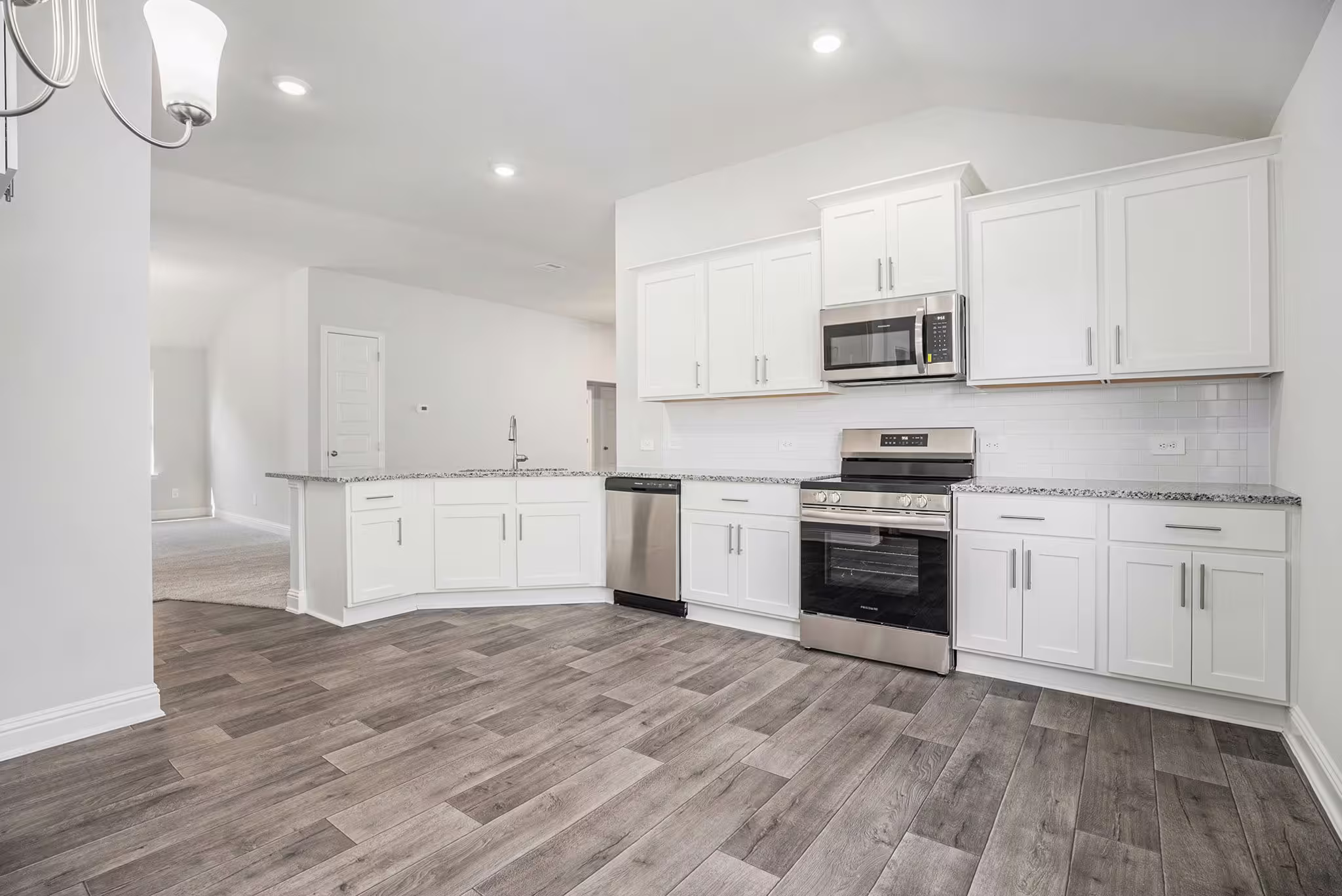 Photo 6 of 408 Bryan Way, Angleton, TX