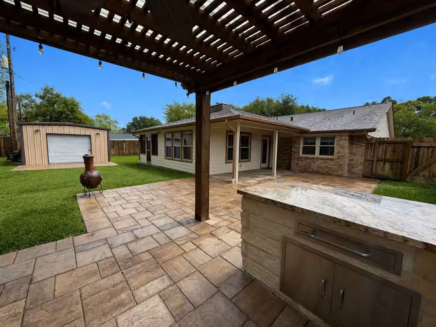 Photo 6 of 913 Cannan Drive, Angleton, TX