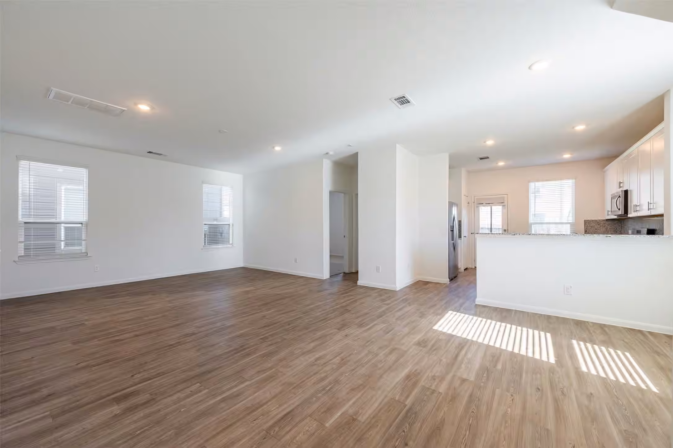 Photo 3 of 7327 Concorde Field Drive, Houston, TX
