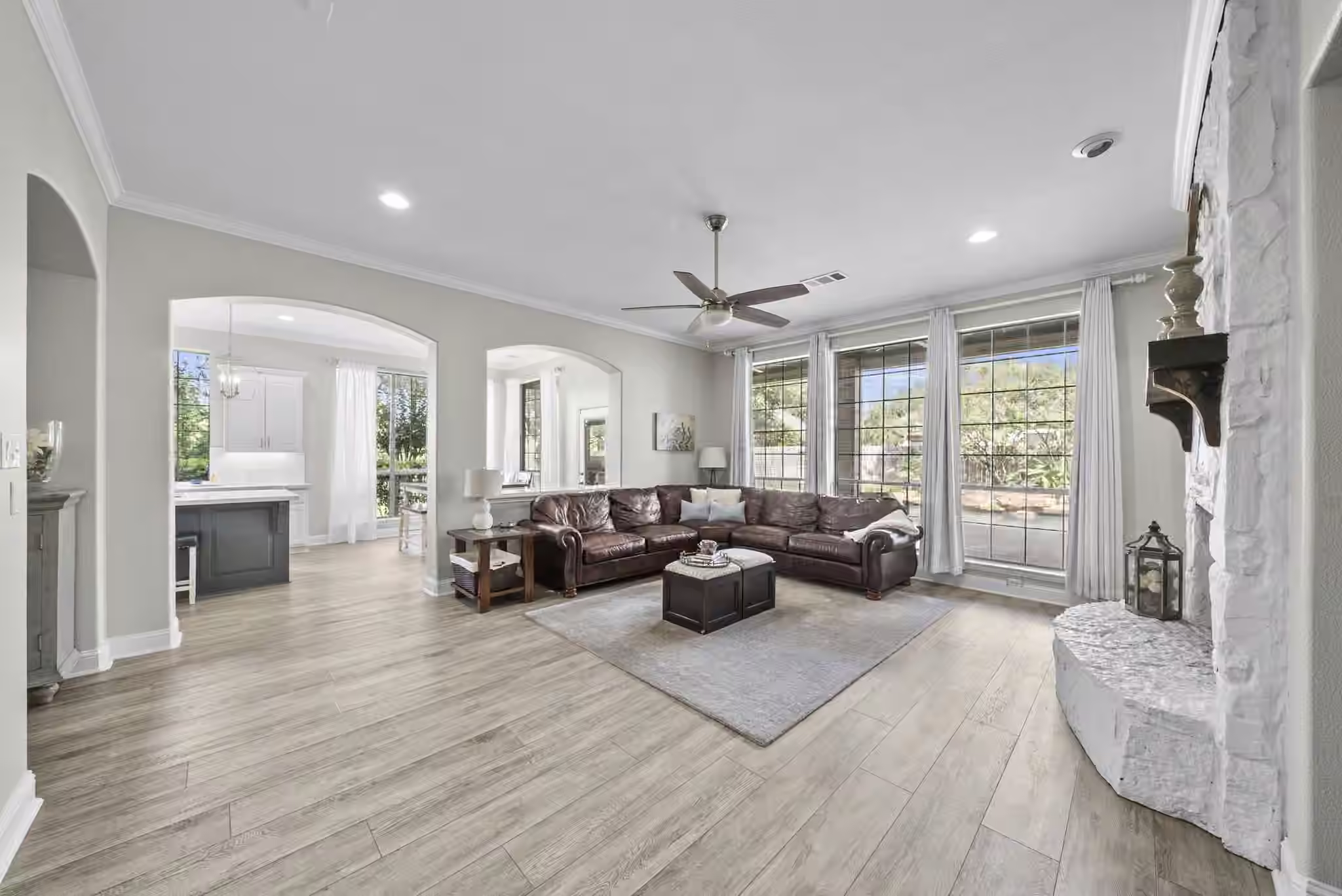 Photo 4 of 18442 S Settlers Shore Drive, Cypress, TX