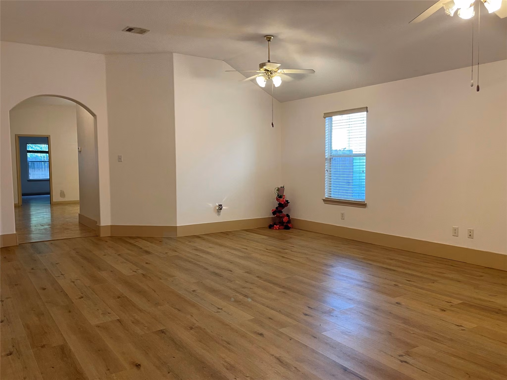 Photo 3 of 20718 Stewart Crest Lane, Cypress, TX