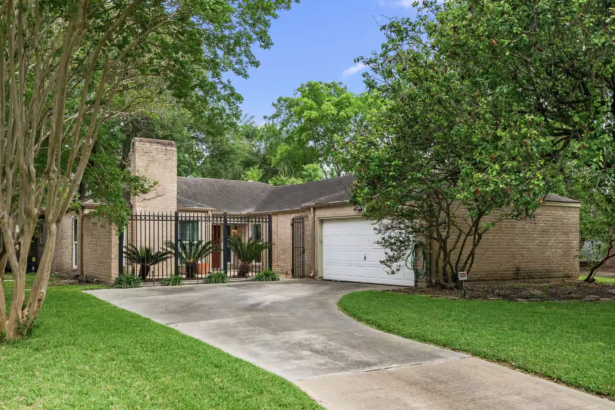 Photo of 2103 Cherry Bend Drive, Houston, TX 77077