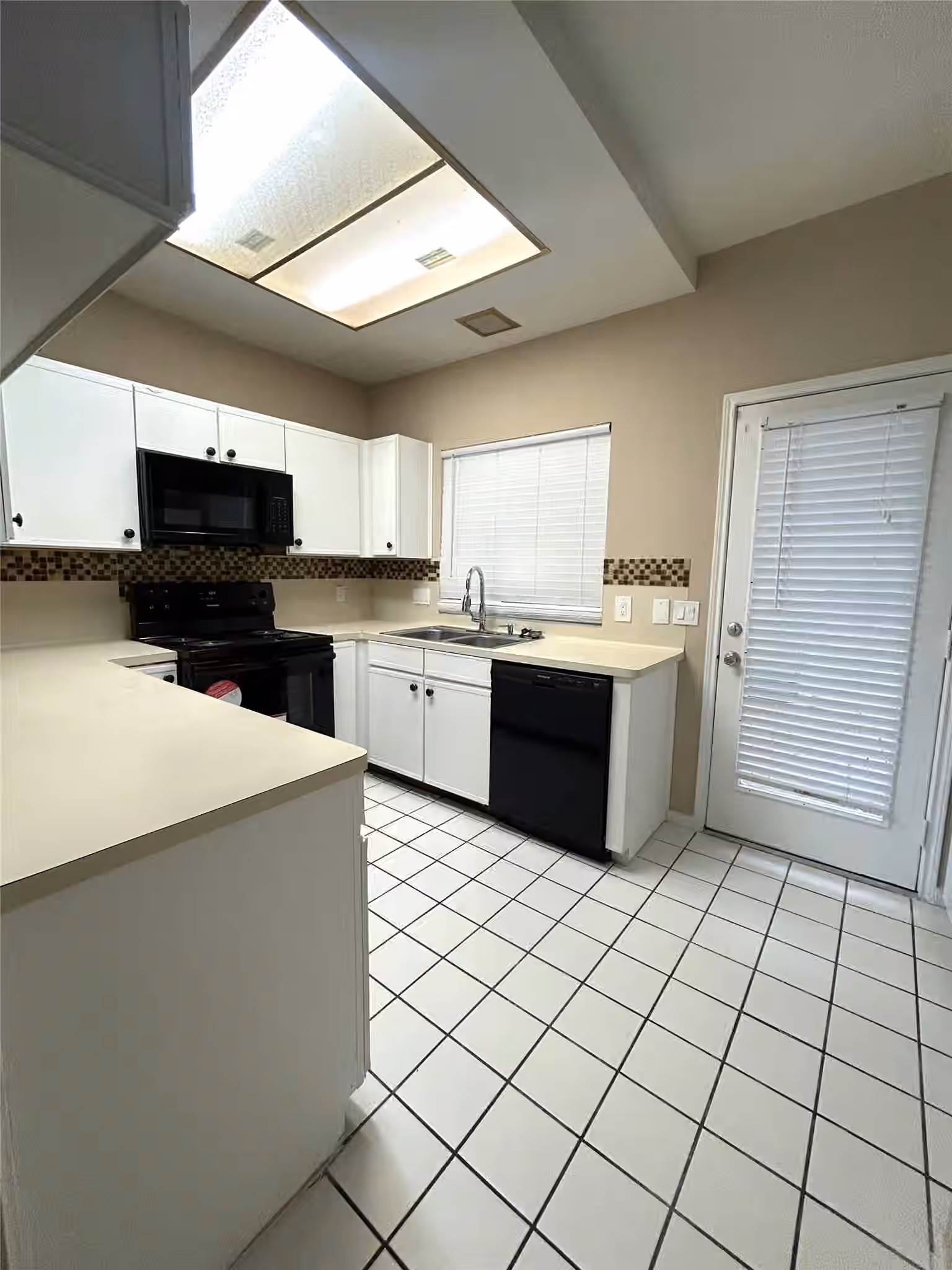 Photo 6 of 2910 Grants Lake Boulevard 1303, Sugar Land, TX