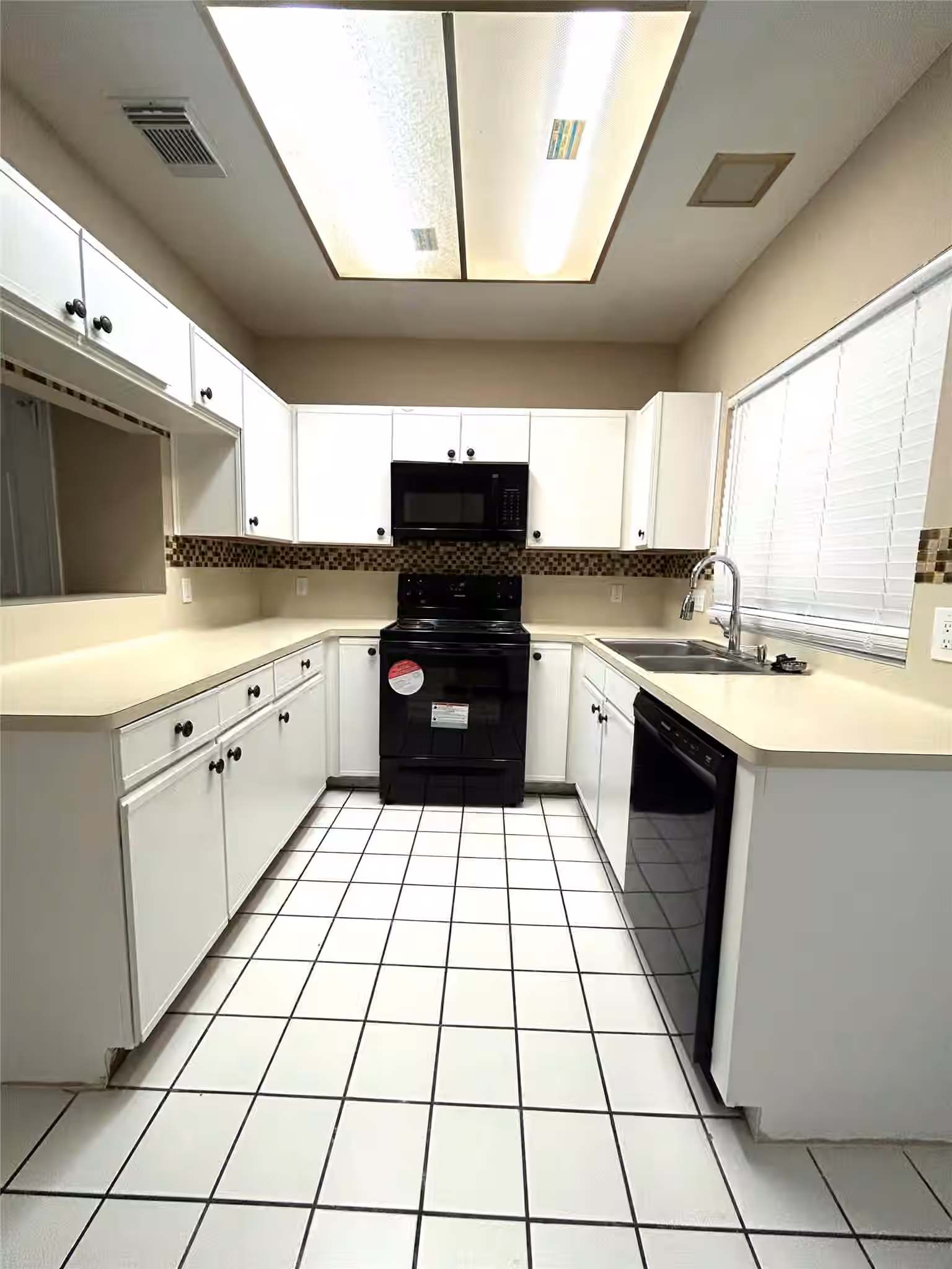 Photo 7 of 2910 Grants Lake Boulevard 1303, Sugar Land, TX