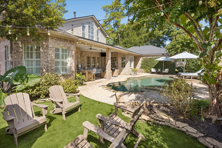 Photo 4 of 14006 Pegasus Circle, Cypress, TX