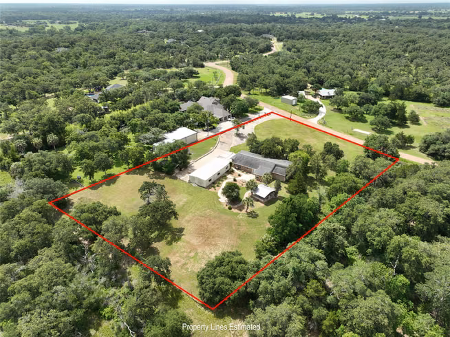 Photo of 1017 Buescher Road, Columbus, TX