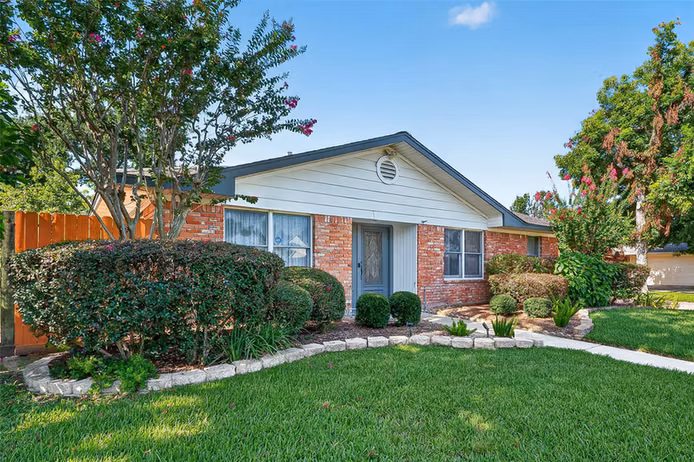 Photo 3 of 2406 Tannehill Drive, Houston, TX