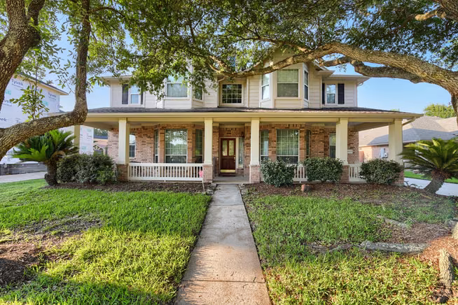 Photo 2 of 1409 Cottage Cove Court, Seabrook, TX