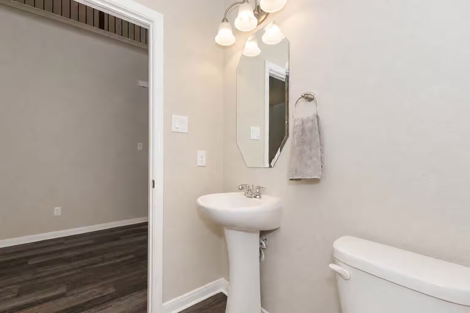 Photo 7 of 30218 Creekside Drive, Brookshire, TX