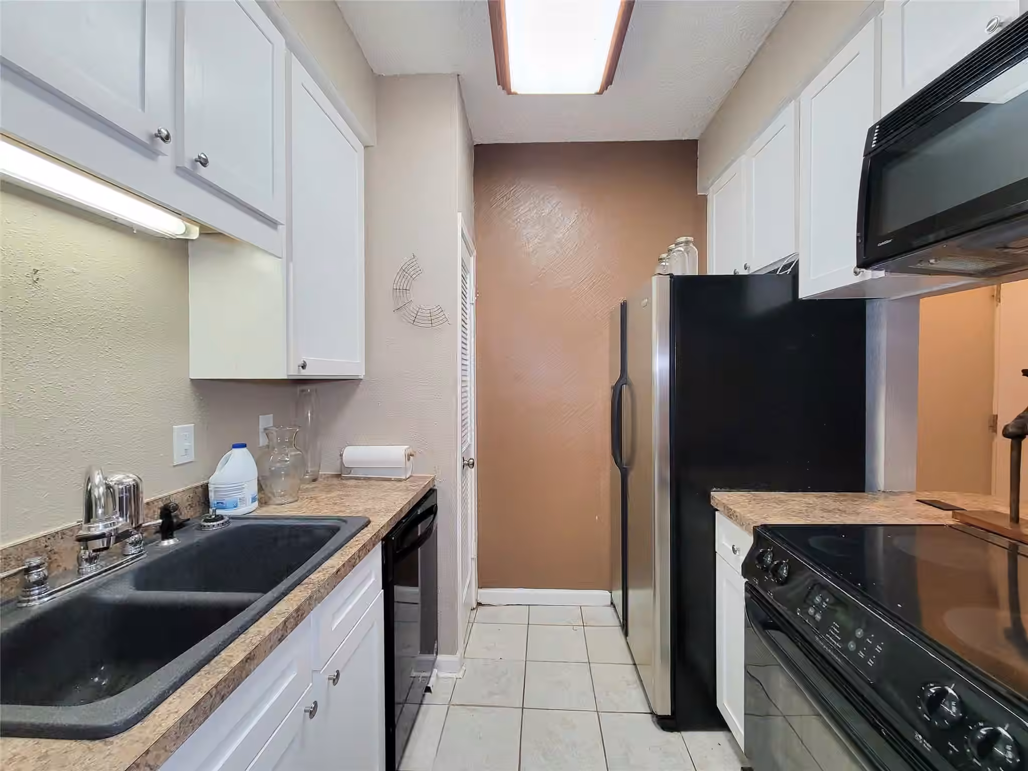 Photo 6 of 10047 Westpark Drive 21, Houston, TX