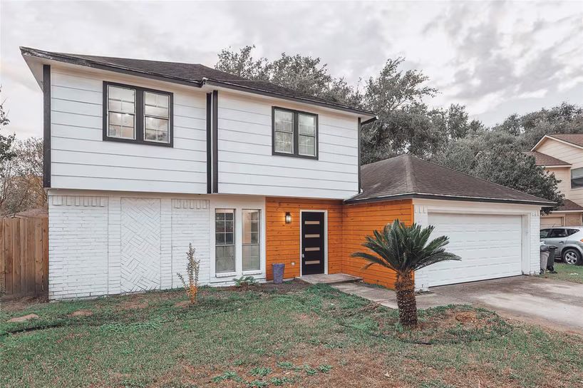 Photo 2 of 10411 Rippling Fields Drive, Houston, TX