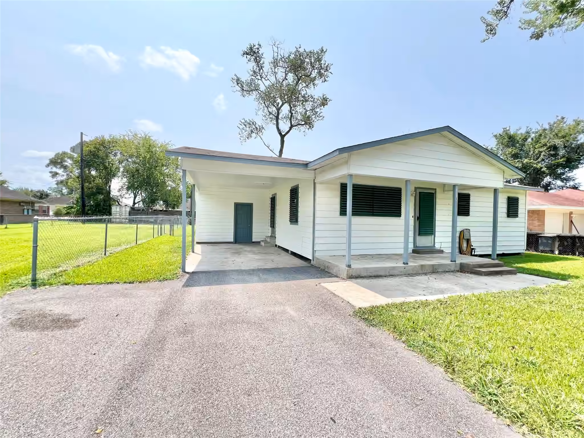 Photo 5 of 11815 15th Street, Santa Fe, TX