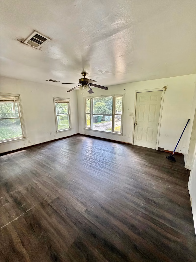 Photo 3 of 5603 Apgar Street, Houston, TX