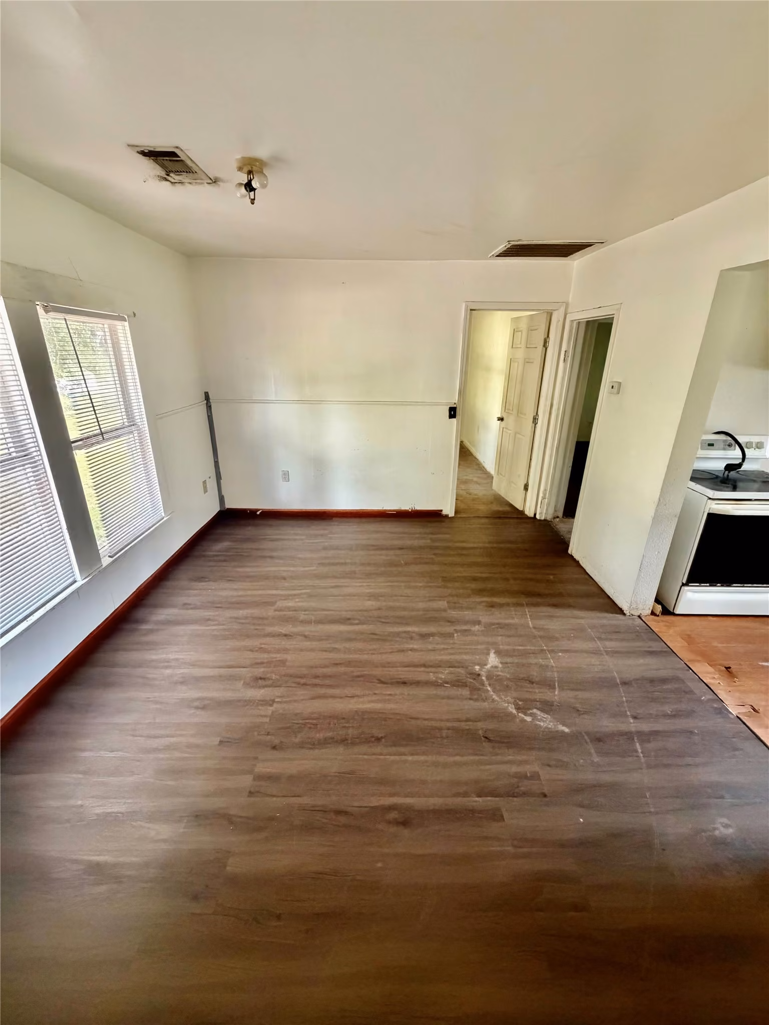 Photo 7 of 5603 Apgar Street, Houston, TX