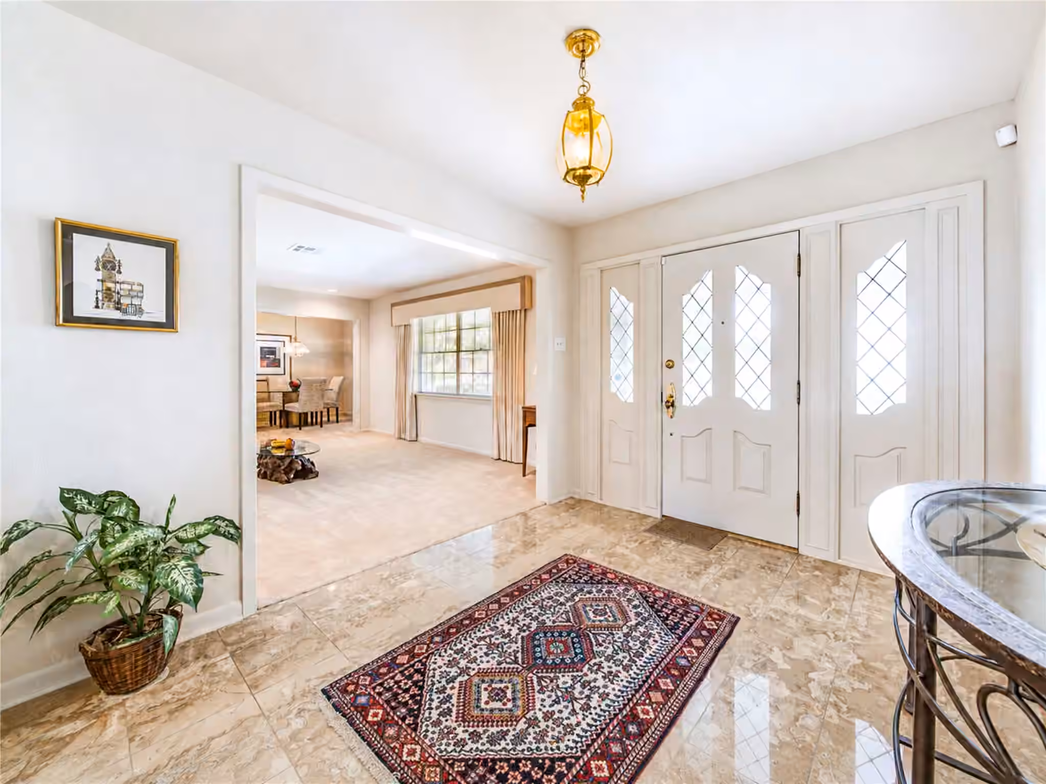 Photo 4 of 5107 Queensloch, Houston, TX
