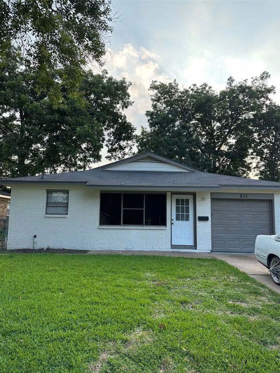 Photo 2 of 511 Guyer Street, Sugar Land, TX