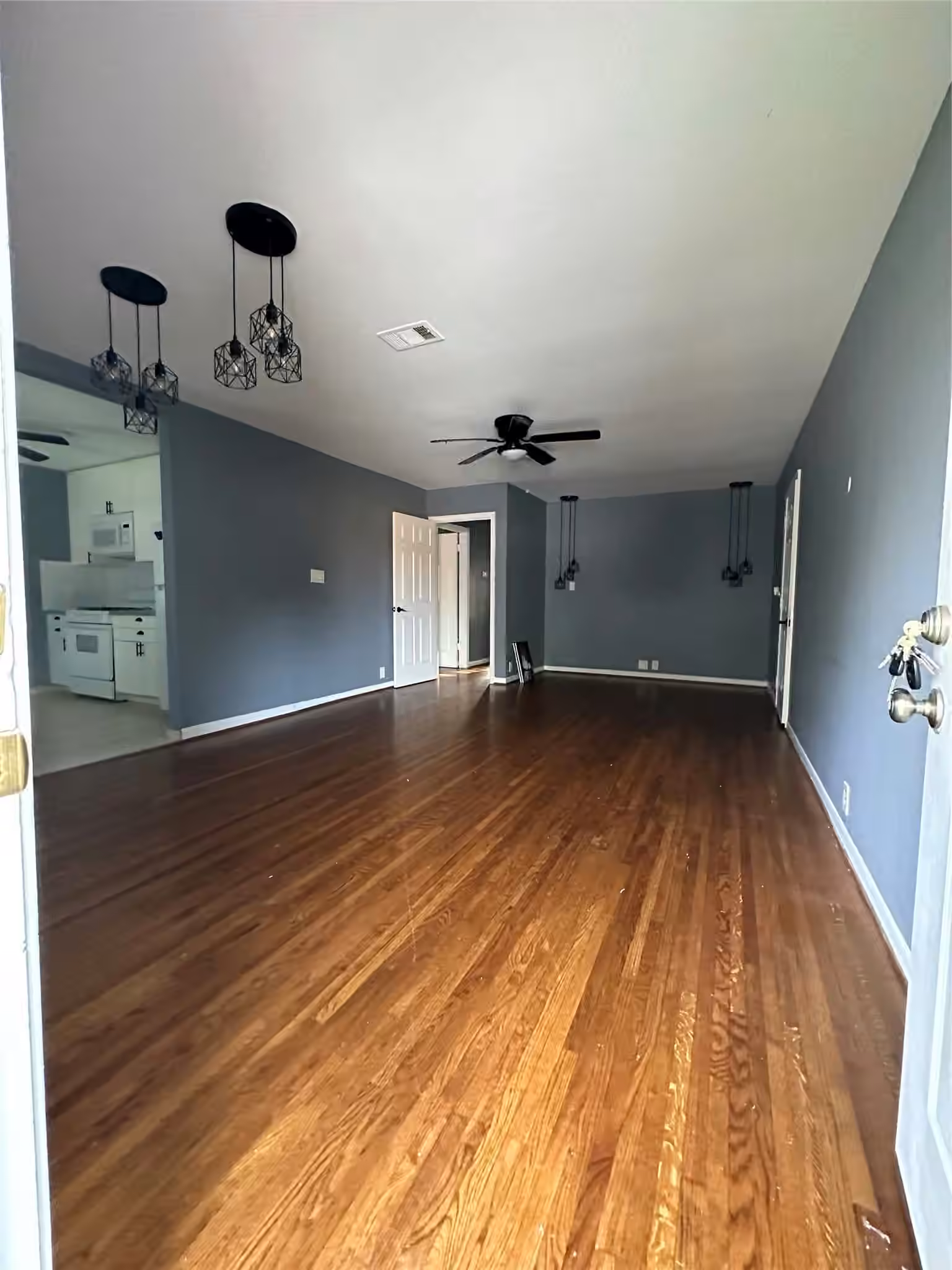 Photo 6 of 511 Guyer Street, Sugar Land, TX