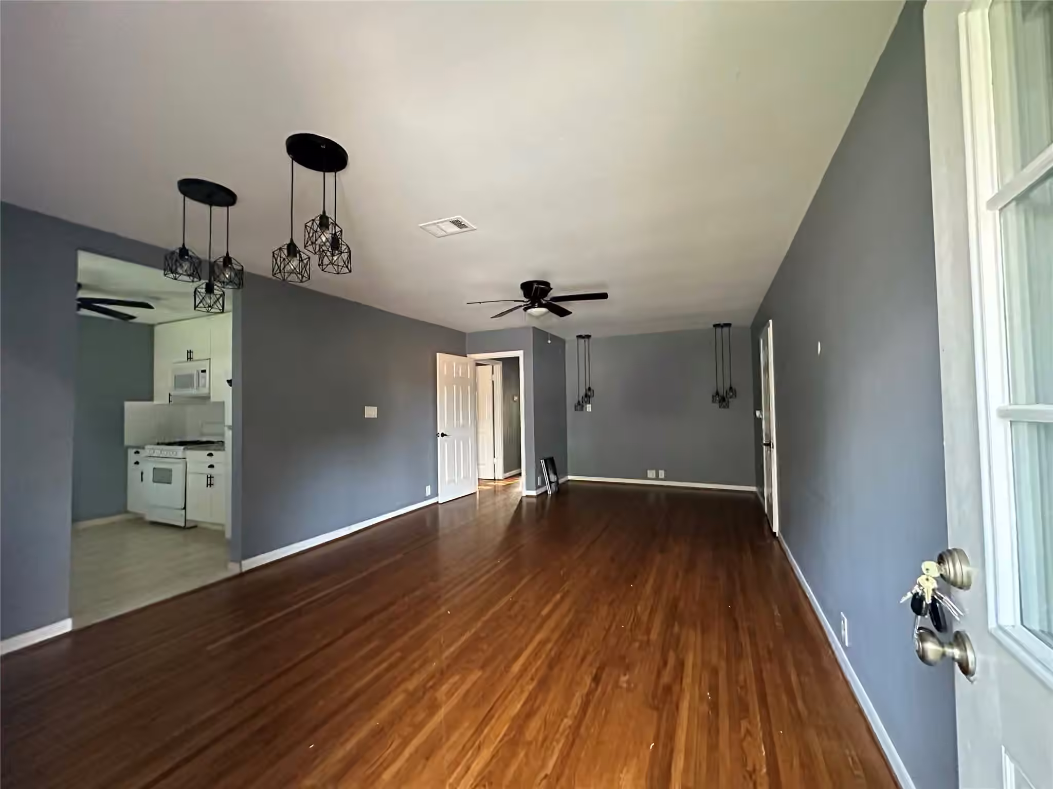 Photo 7 of 511 Guyer Street, Sugar Land, TX