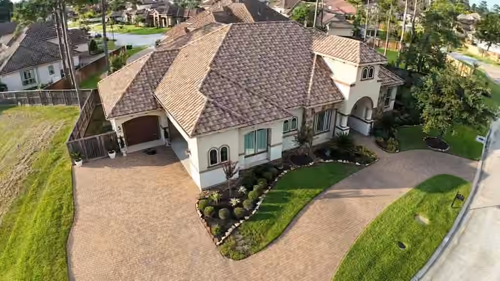 Photo 2 of 58 Shadow Creek Ridge Drive, Spring, TX