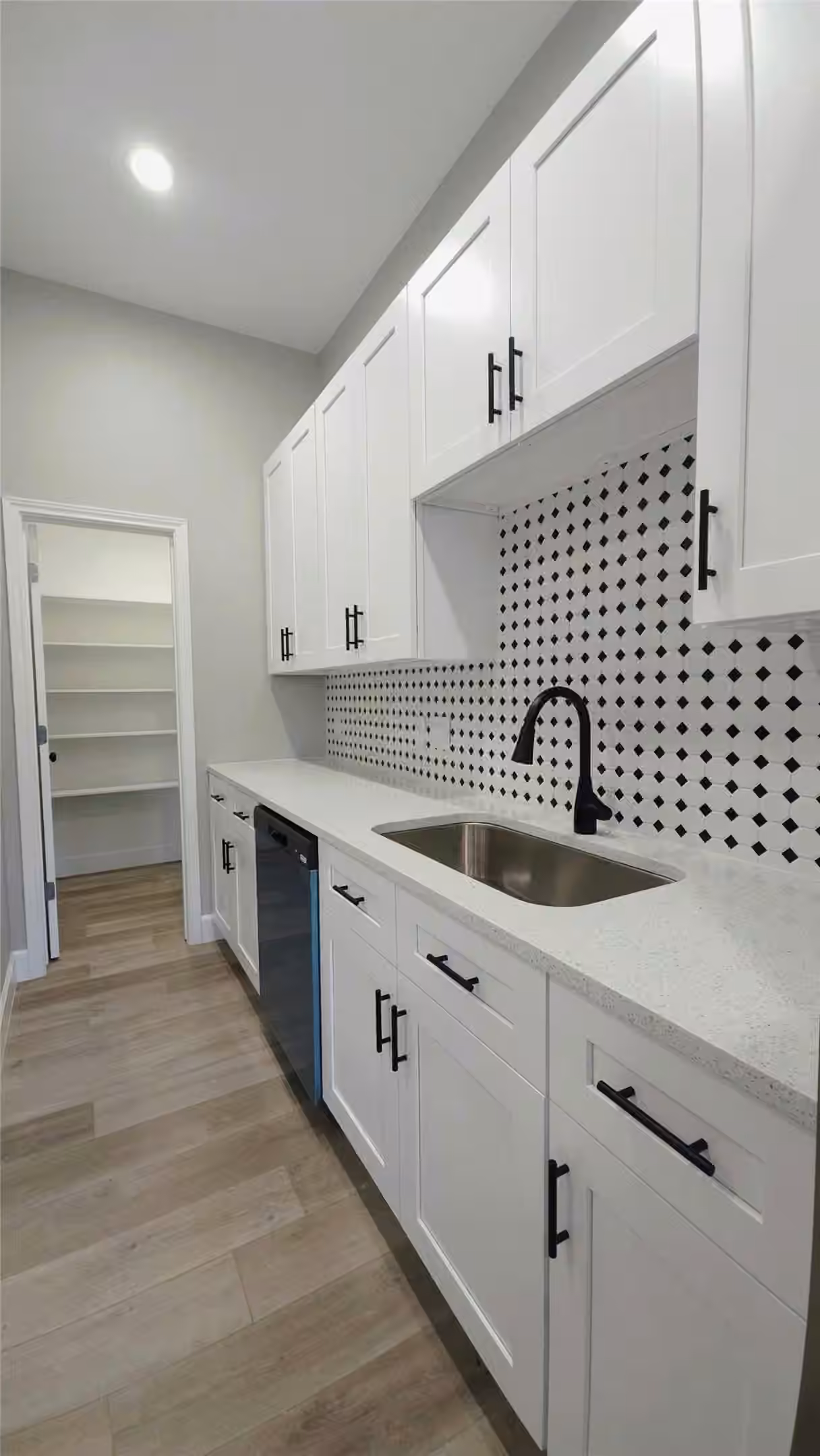 Photo 2 of 765 Enterprise Street E, Houston, TX