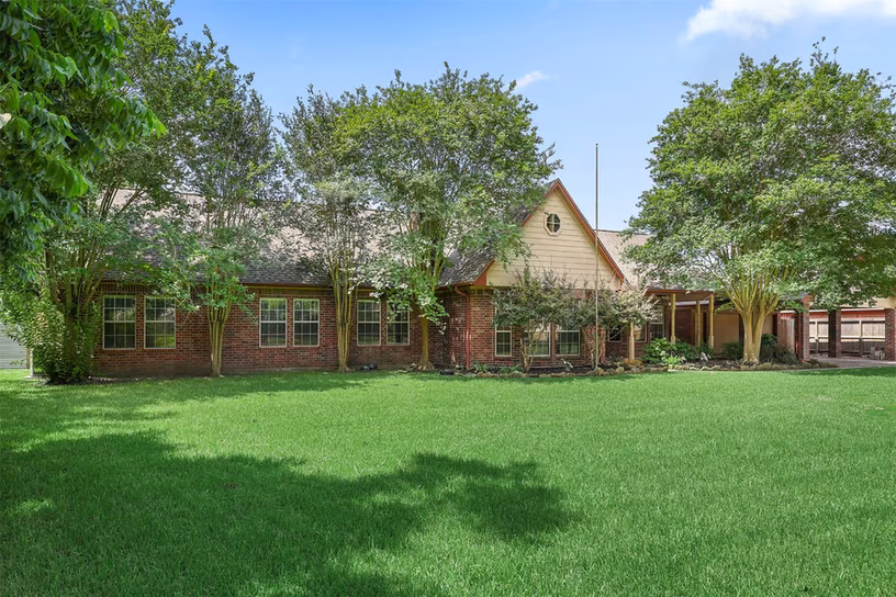 Photo 3 of 1133 Helen Drive, Deer Park, TX