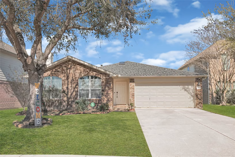 Photo of 8123 Solara Bend, Houston, TX