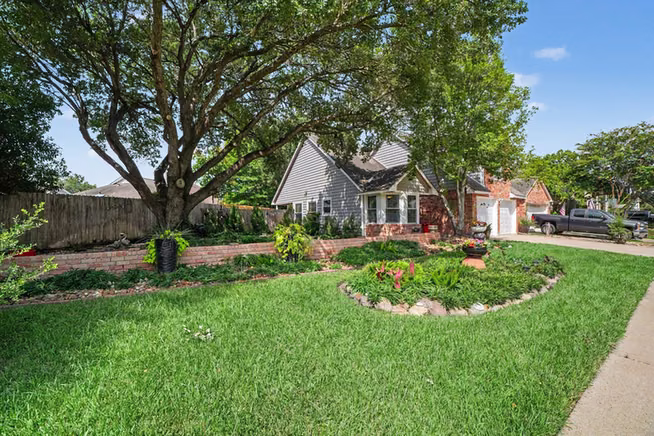 Photo 4 of 9638 W Withers Way Circle, Houston, TX