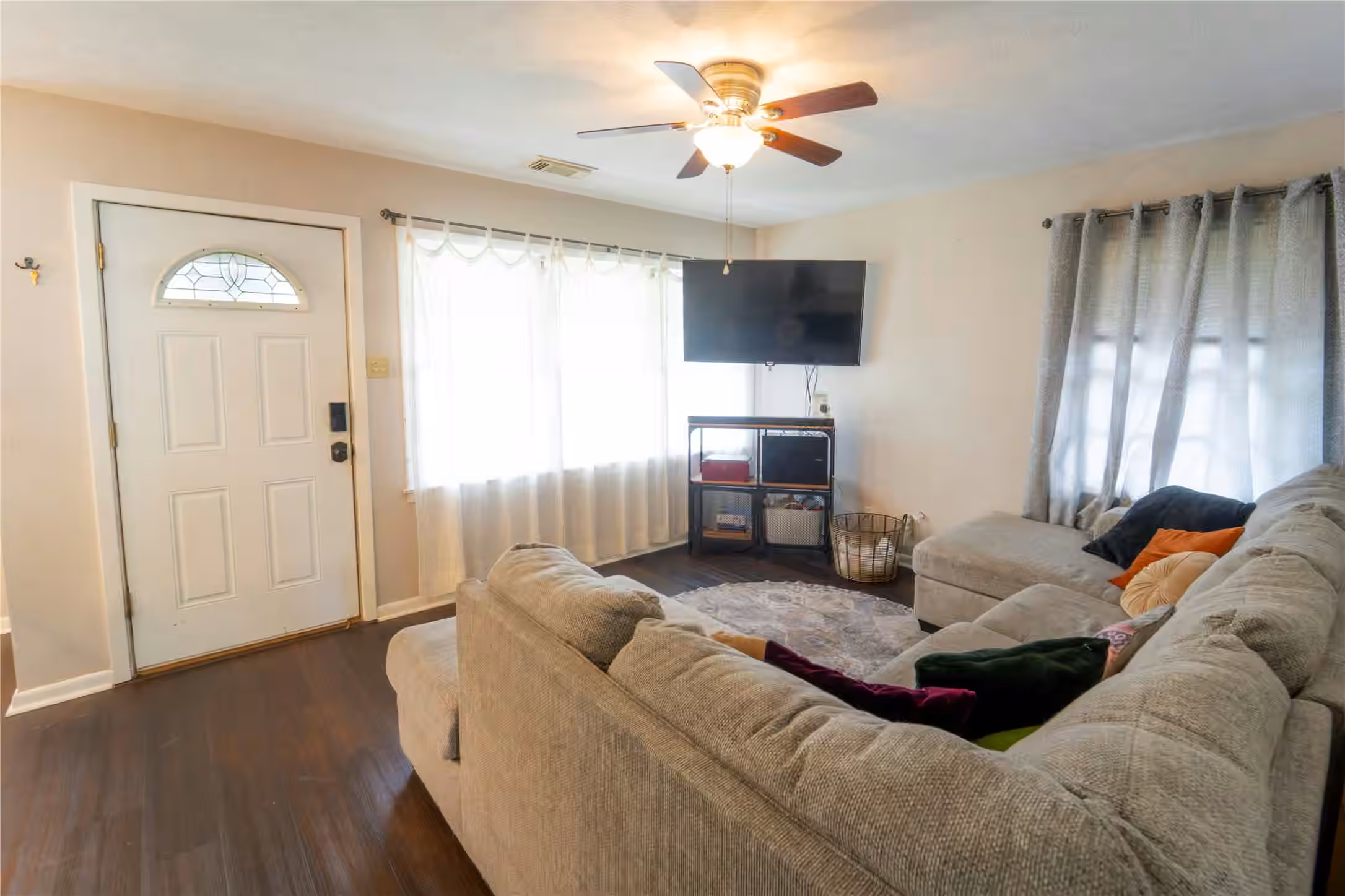 Photo 2 of 1101 Orange Street, La Marque, TX