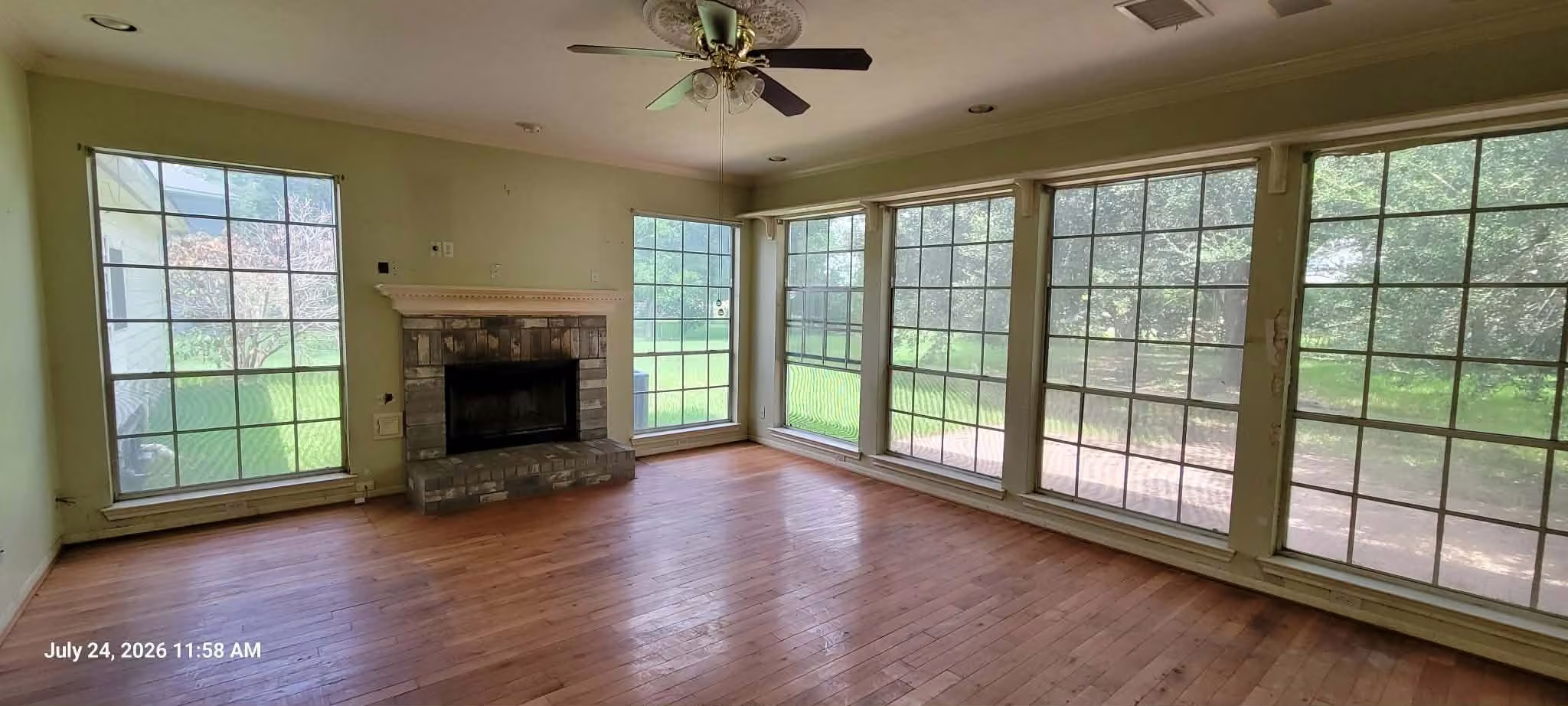 Photo 6 of 6444 Magnolia Street, Katy, TX