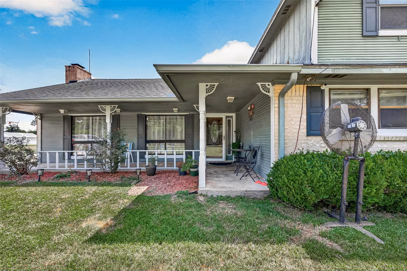 Photo 5 of 15619 MCCearley drive, Cypress, TX