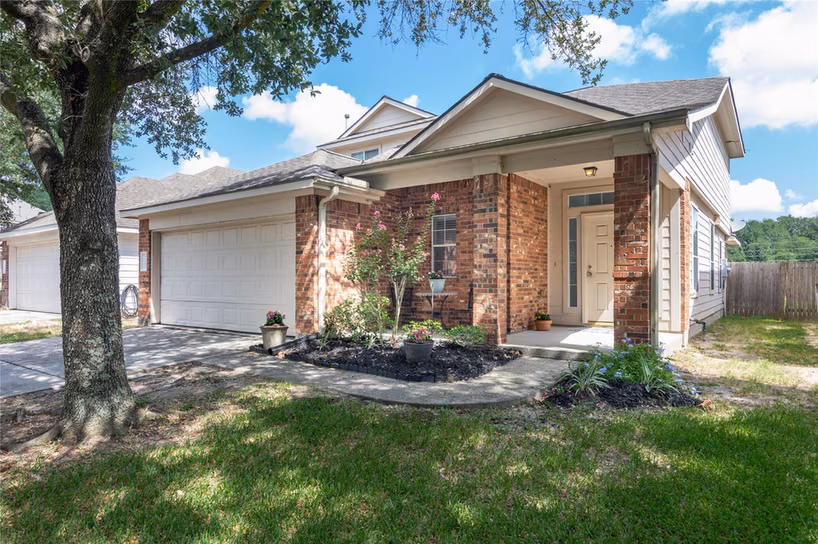 Photo of 11746 Pinemeade Lane, Tomball, TX 77375