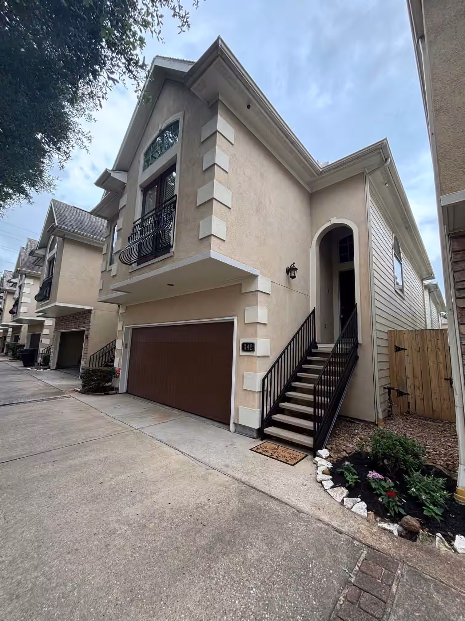 Photo 3 of 342 Baron Street, Houston, TX