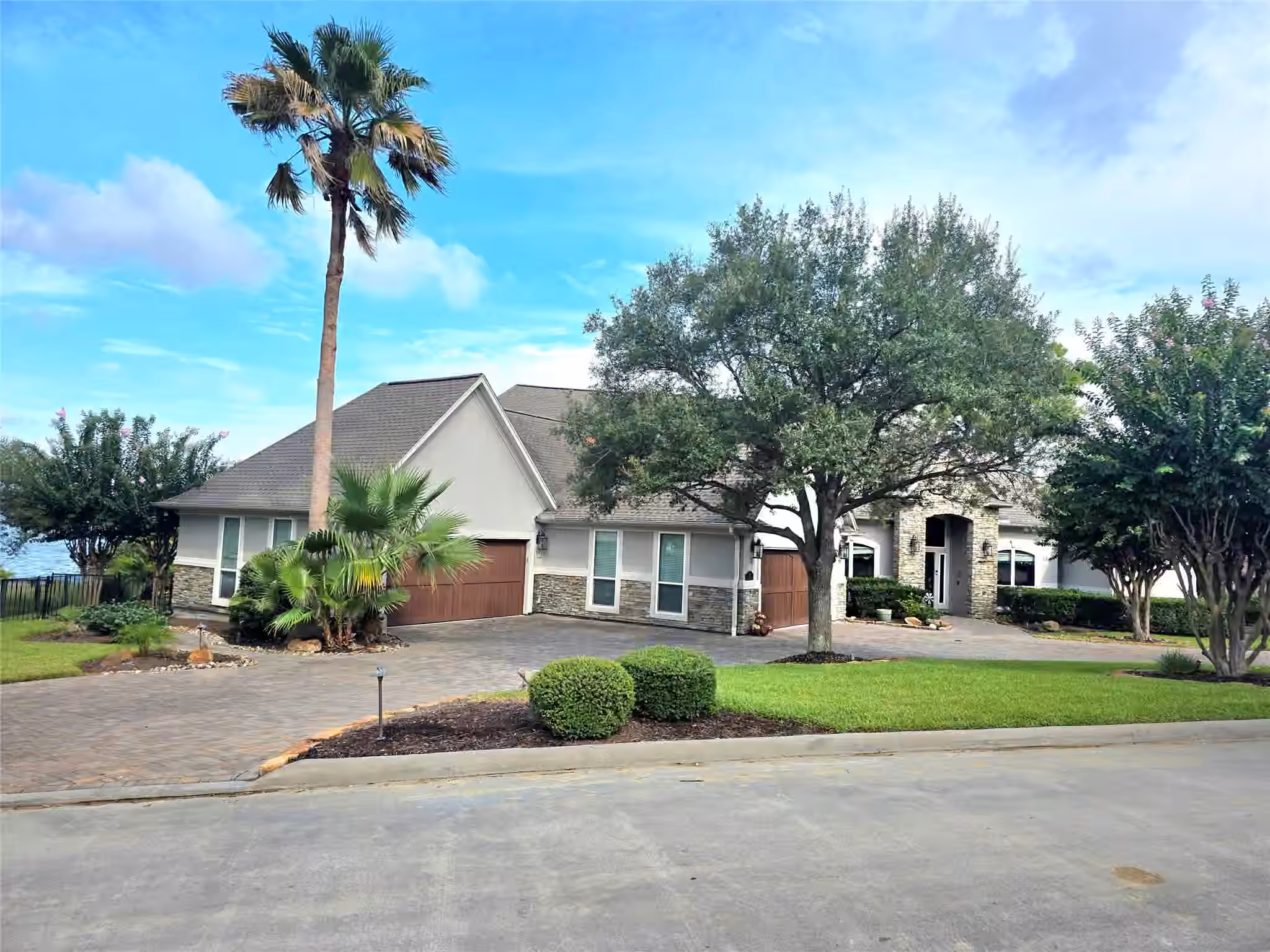 Photo 7 of 122 April Breeze Street, Conroe, TX