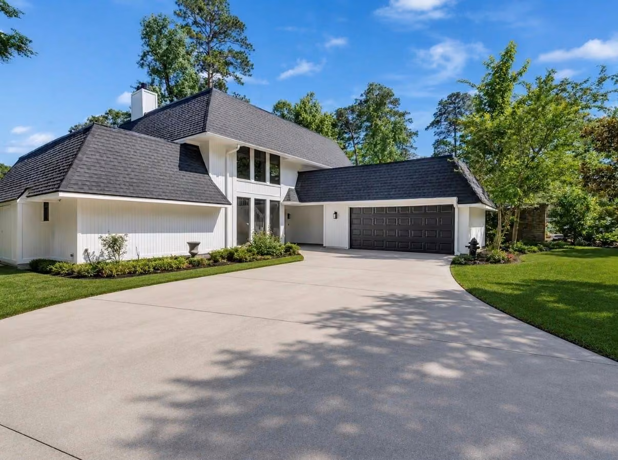 Photo 2 of 26 Cherry Hill Drive, Conroe, TX