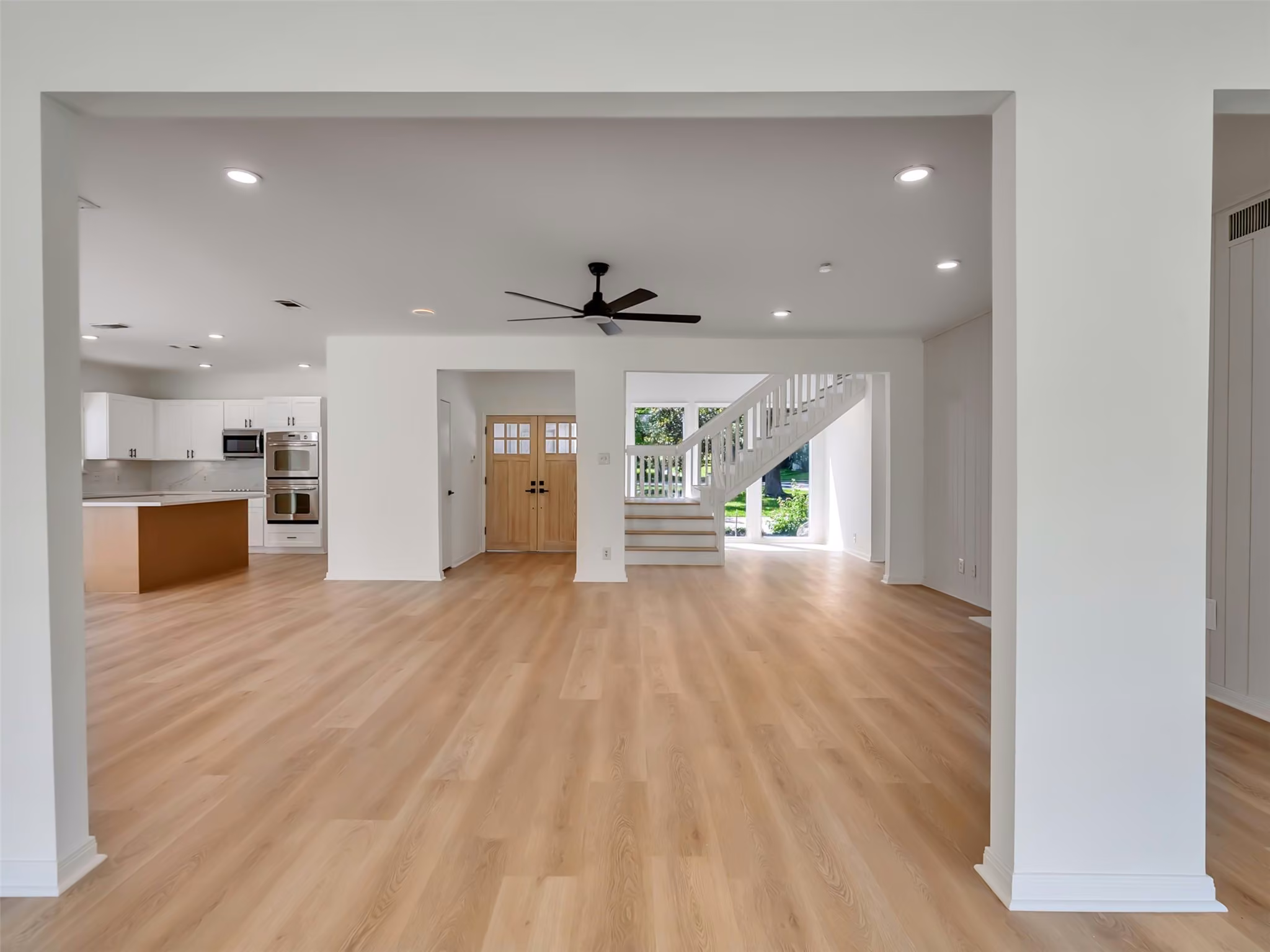 Photo 5 of 26 Cherry Hill Drive, Conroe, TX