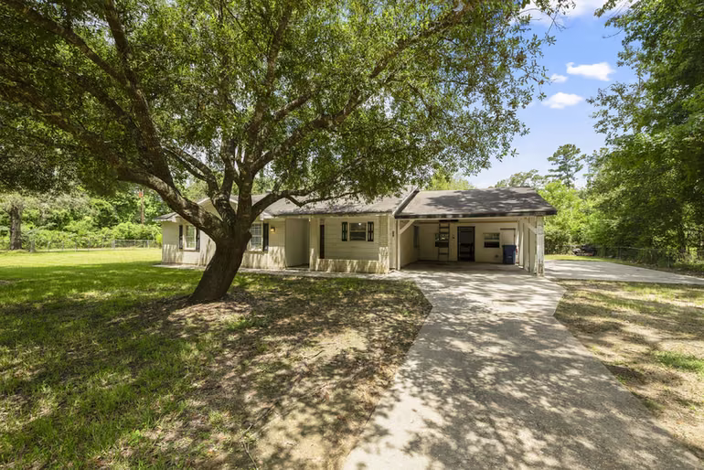 Photo of 140 Friar Tuck Road, Shepherd, TX