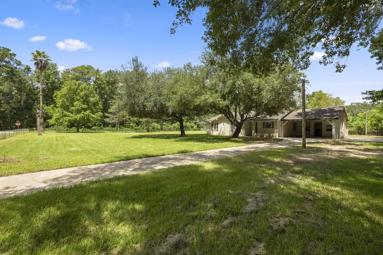 Photo 3 of 140 Friar Tuck Road, Shepherd, TX