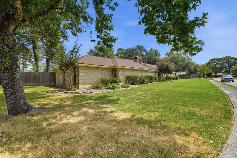 Photo 3 of 3508 Camelot Street, Baytown, TX