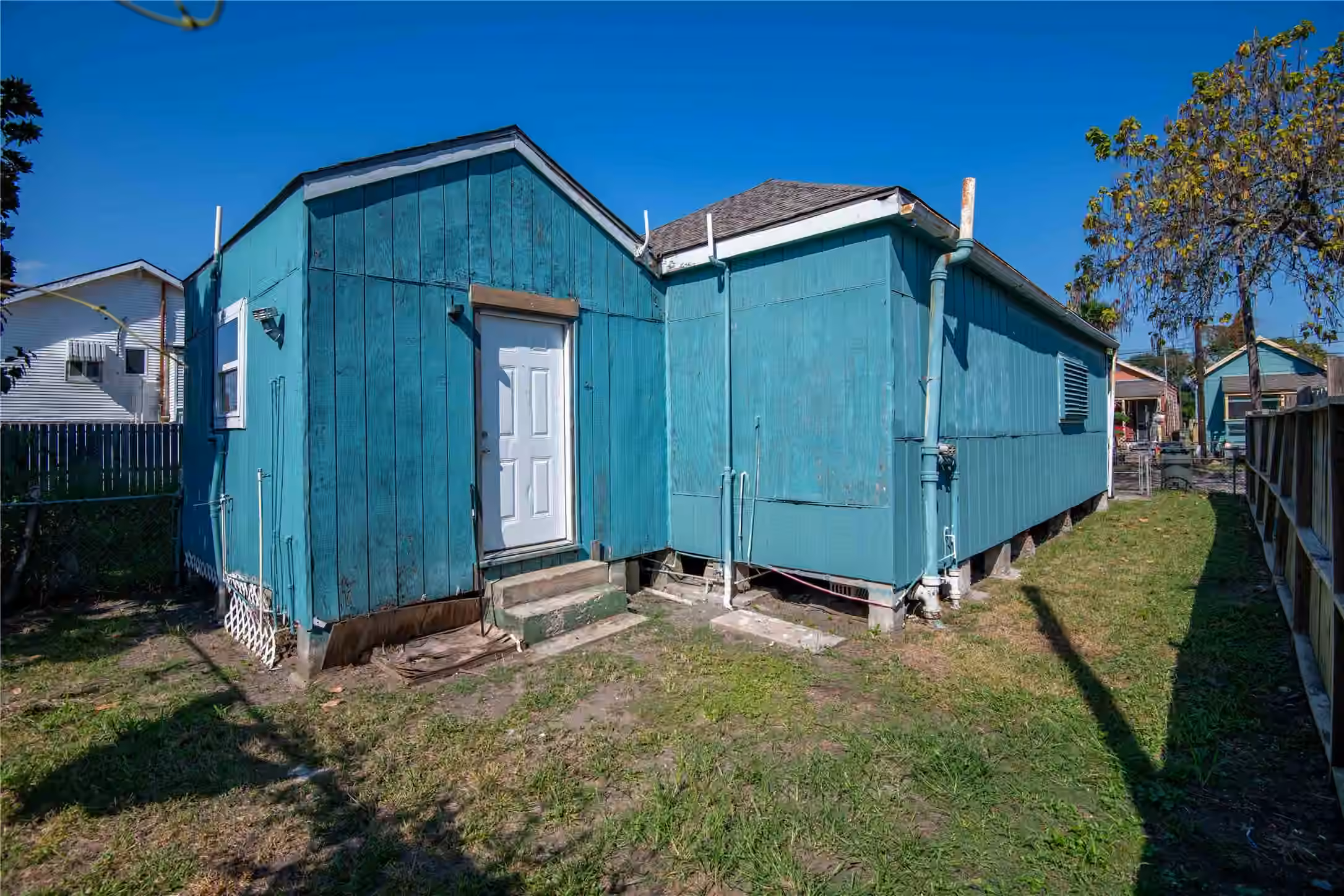 Photo 3 of 1509 J H Clouser Street, Galveston, TX