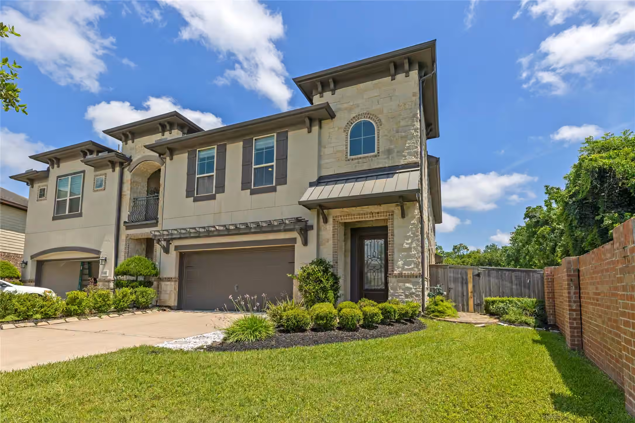 Photo 3 of 9547 Scanlan Heights Lane, Missouri City, TX