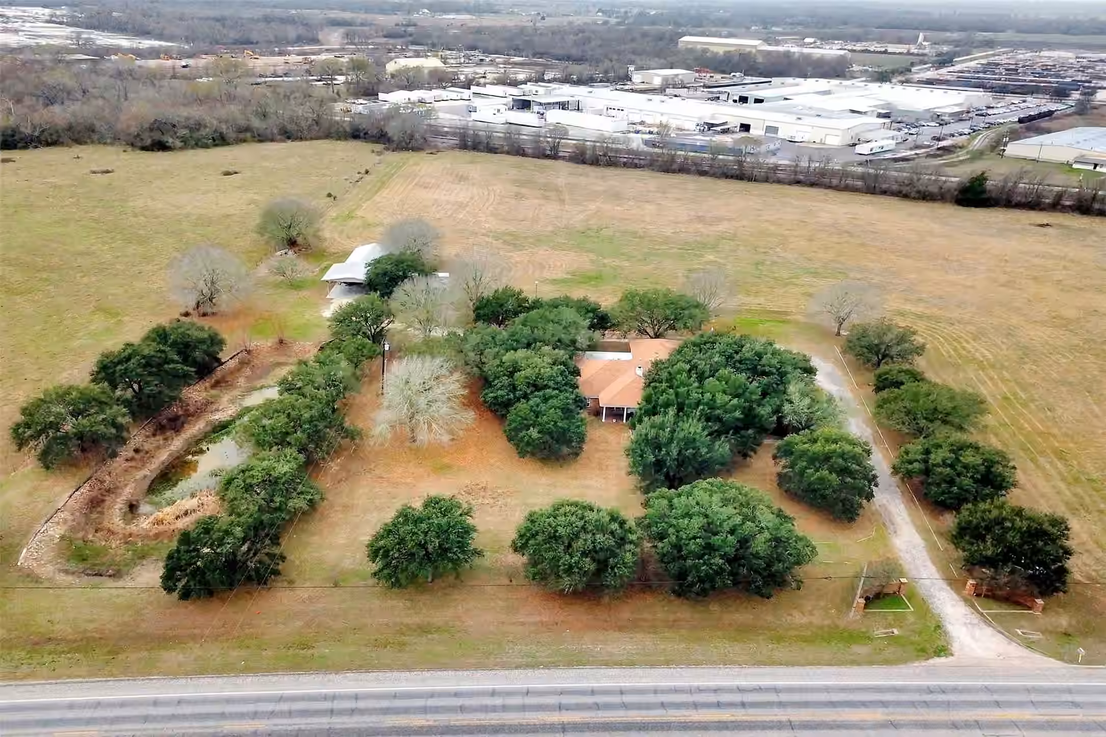 Photo 3 of 9310 S Business 6, Navasota, TX