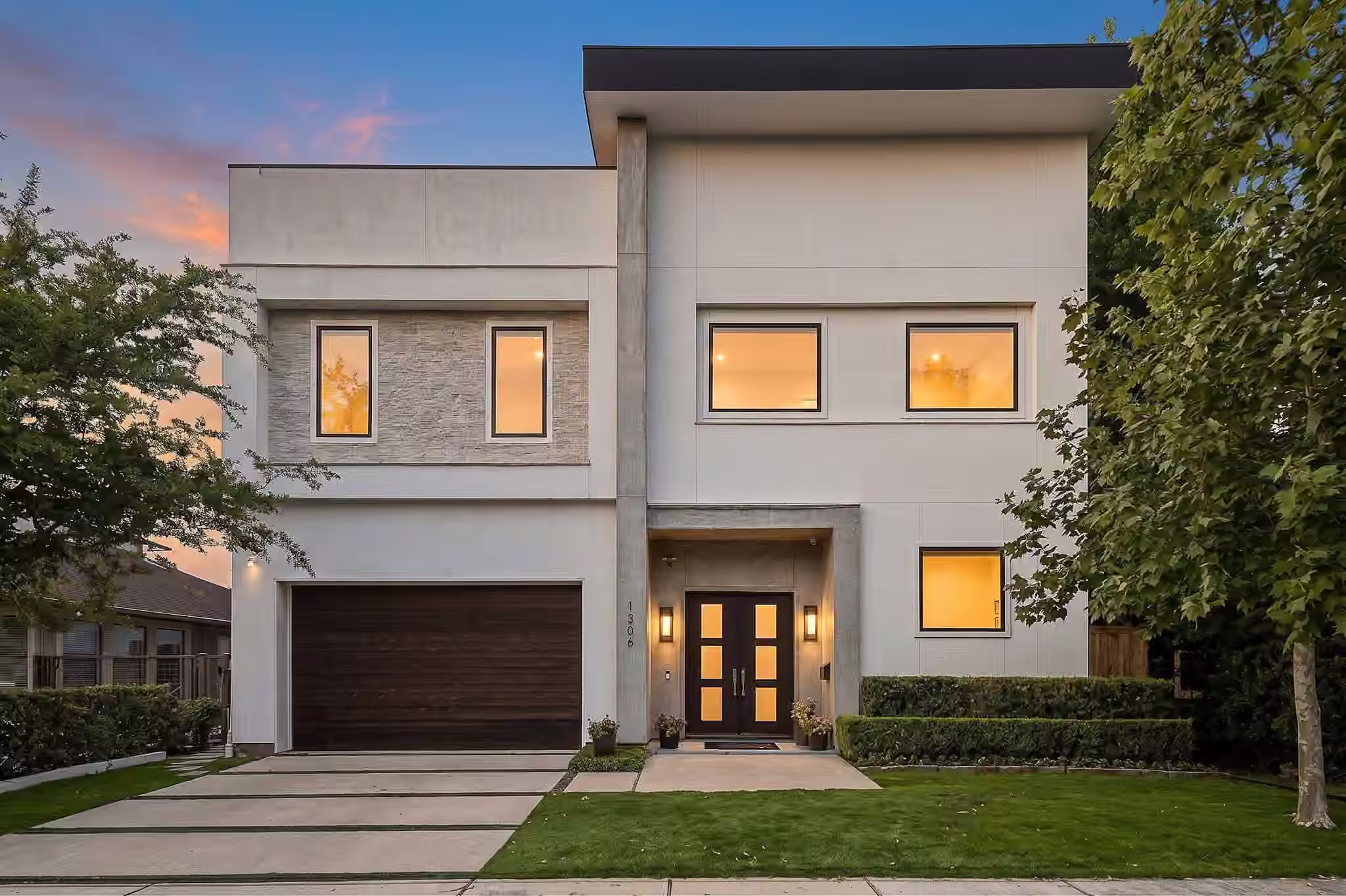 Photo 2 of 1306 Willard Street, Houston, TX
