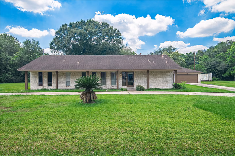 Photo 2 of 2808 Morenci Street, Pearland, TX