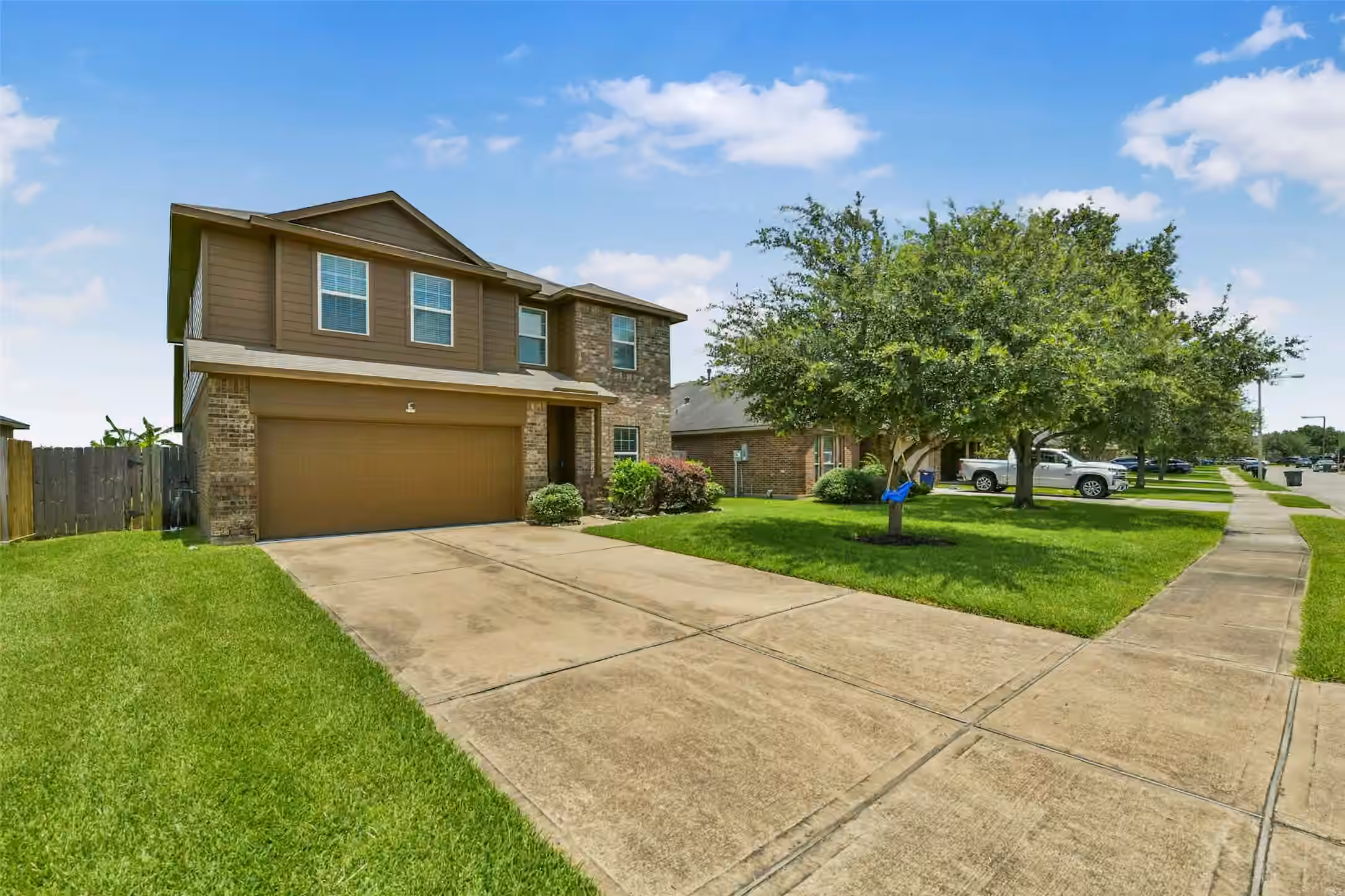 Photo of 3102 Cambridge Meadows Ln, Dickinson, TX 77539