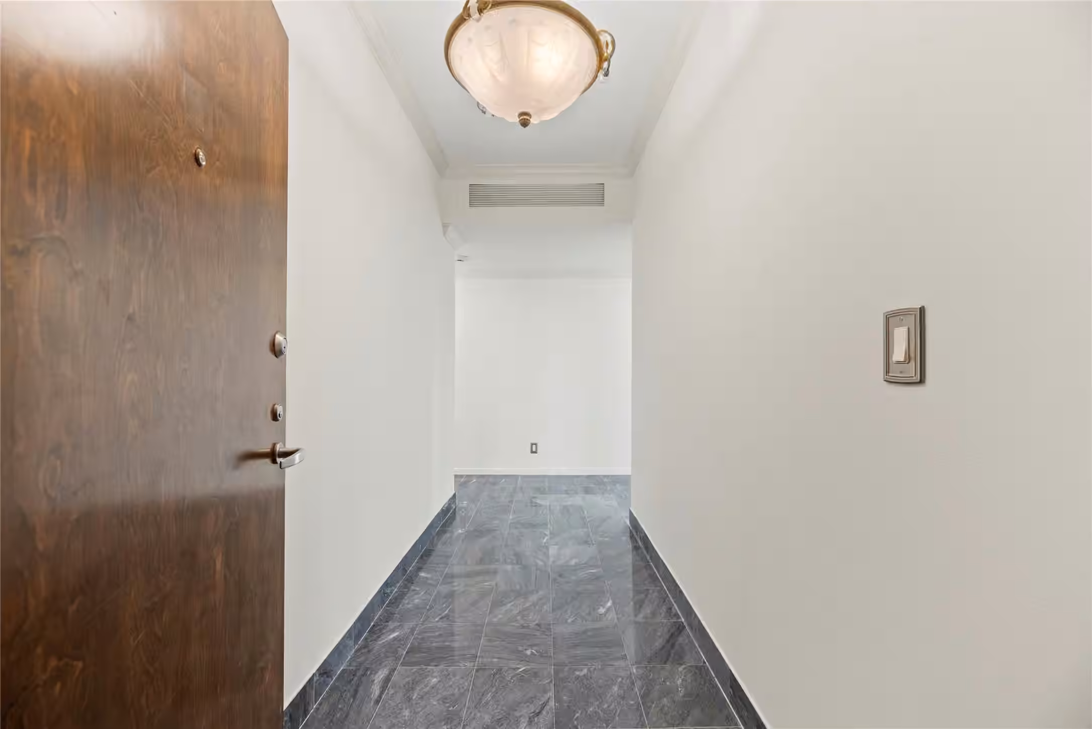 Photo 7 of 1111 Bering Drive 1001, Houston, TX