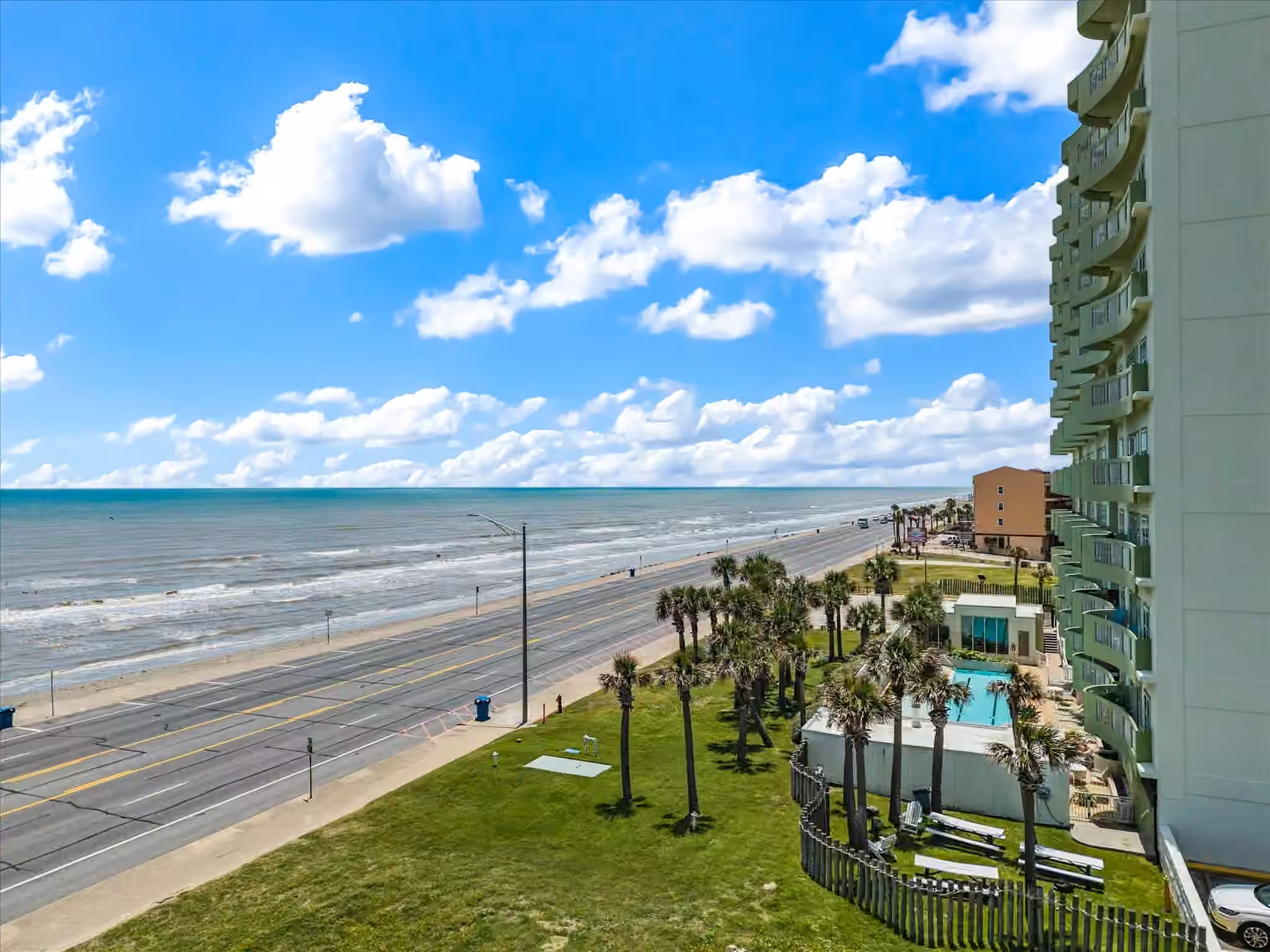 Photo 3 of 9420 Seawall Boulevard 306, Galveston, TX