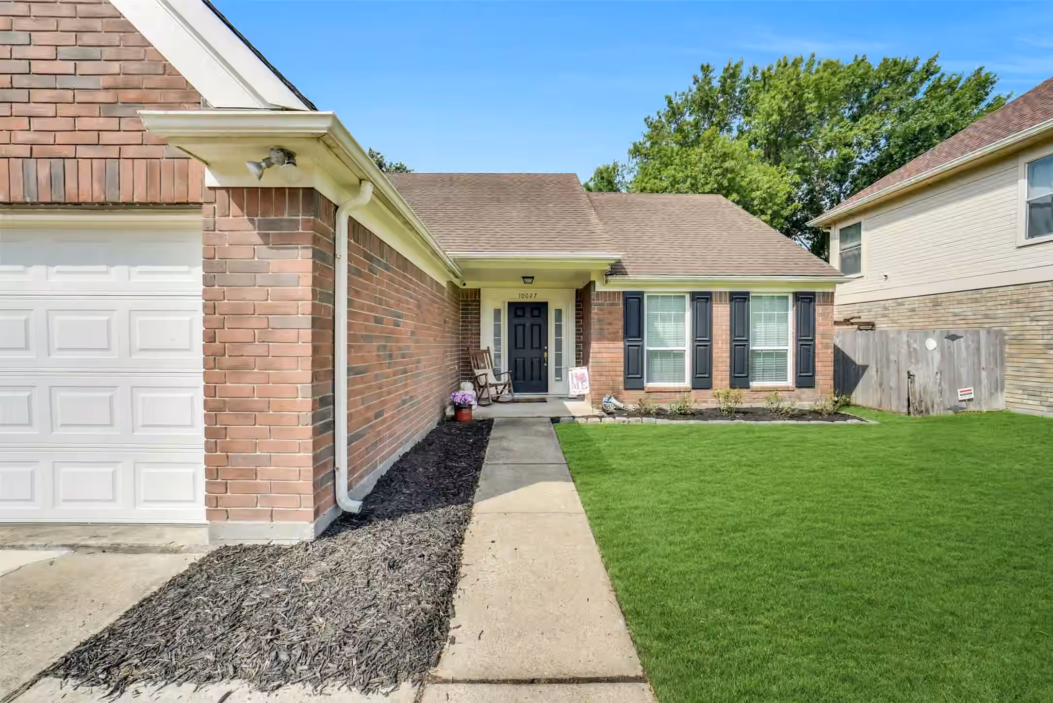 Photo 6 of 10027 Storm Meadow Drive, Houston, TX